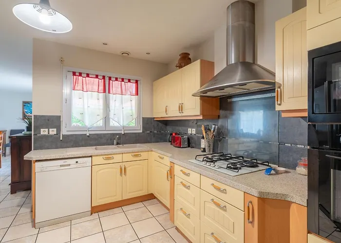 Feriehus Maison Familiale Climatisee A - 6 Pers, Proche Centre & Pistes Cyclables - Fr-1-319-546