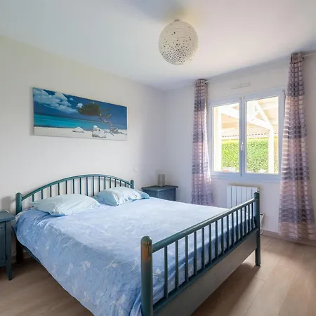 Maison Familiale Climatisee A - 6 Pers, Proche Centre & Pistes Cyclables - Fr-1-319-546 Holiday home