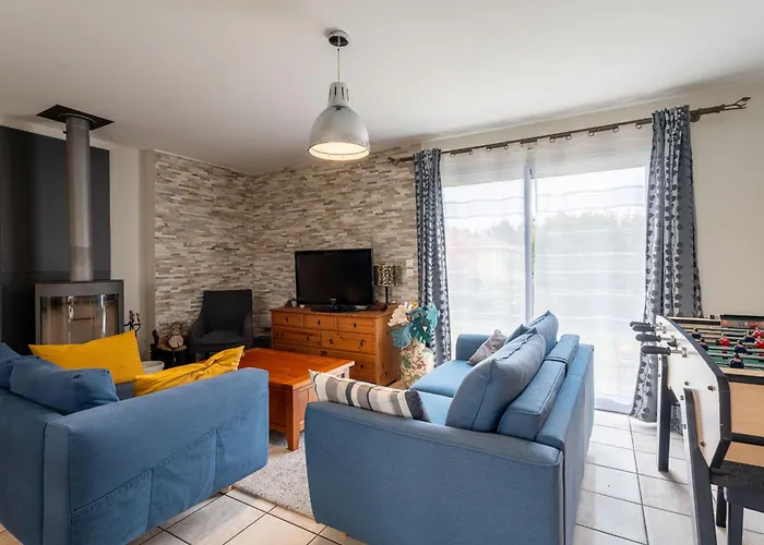 Vakantiehuis Maison Familiale Climatisee A - 6 Pers, Proche Centre & Pistes Cyclables - Fr-1-319-546
